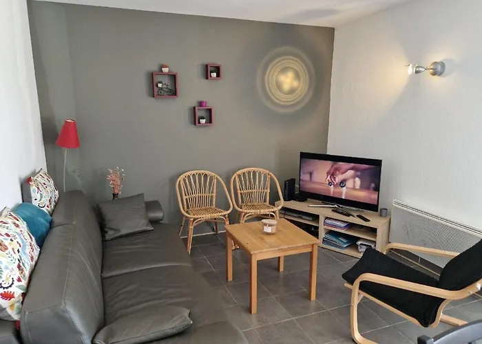 Avec Vue Sur Le De Gerardmer, Proche Des Pistes De *